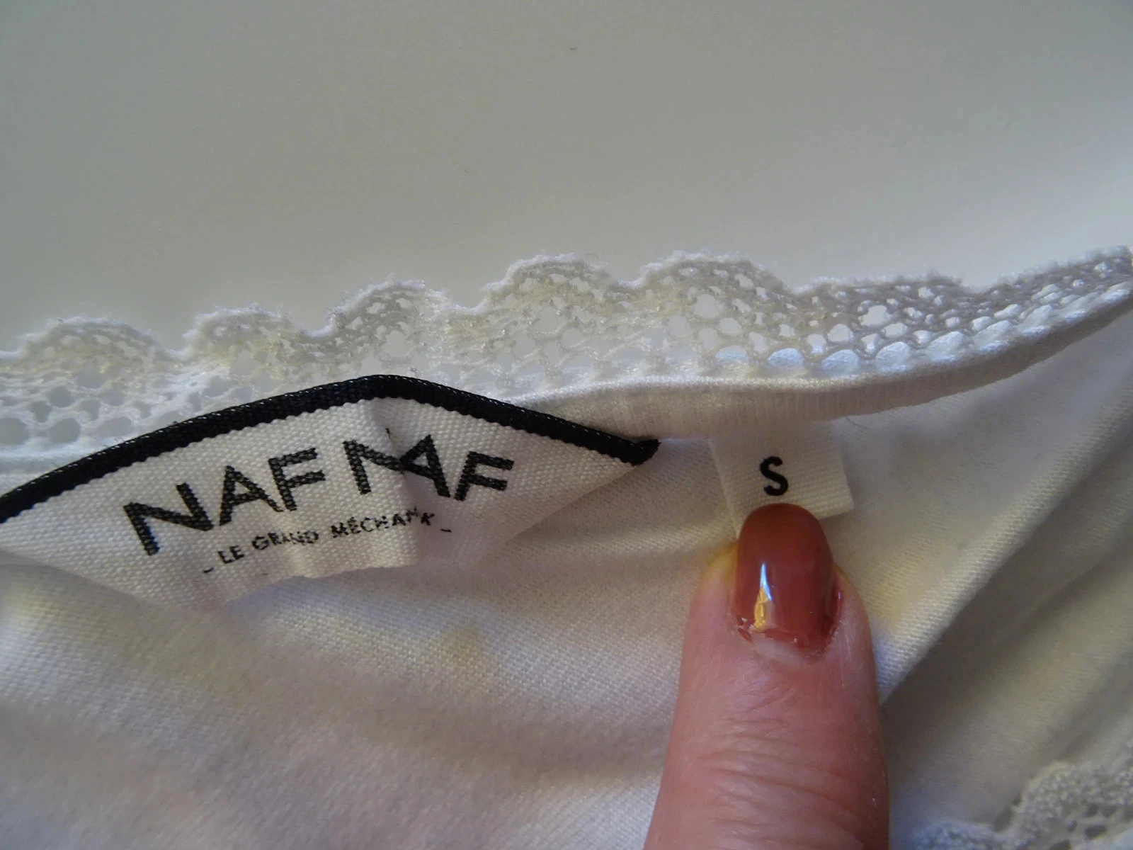 Regata branca Naf Naf com renda tamanho S – photo 3